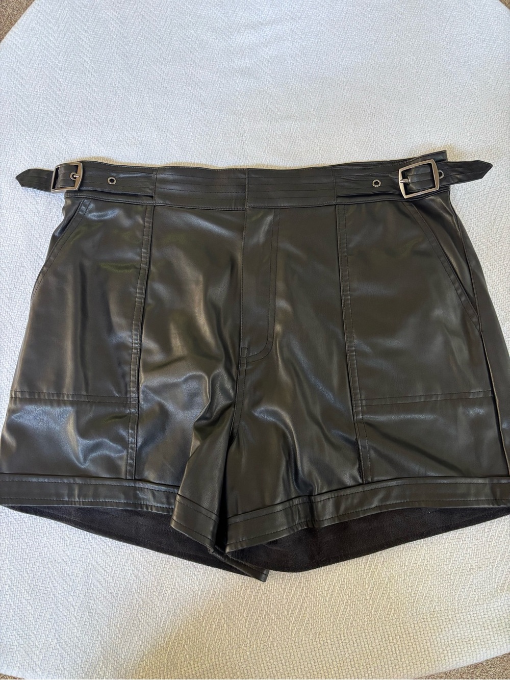 sofia by sofia vergara Black Faux Leather High-Waist Shorts